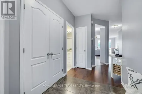 556 Dalewood Crescent Ottawa ON K2S 0L3