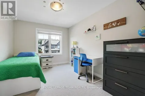 702 Vivera Place Ottawa ON K2S 2M8