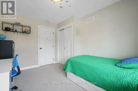 702 Vivera Place Ottawa ON K2S 2M8