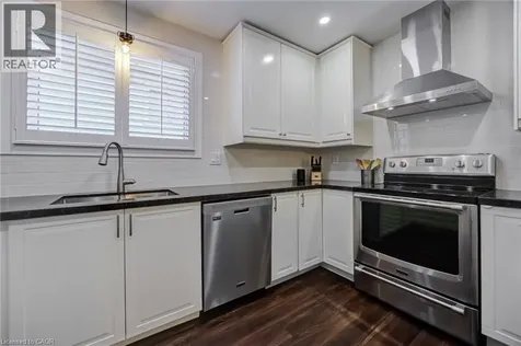 2348 Malcolm Crescent Burlington ON L7P 4H4