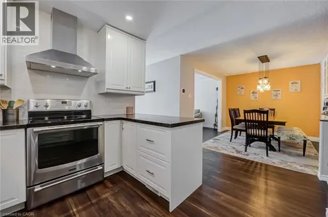 2348 Malcolm Crescent Burlington ON L7P 4H4
