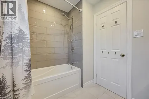 2348 Malcolm Crescent Burlington ON L7P 4H4
