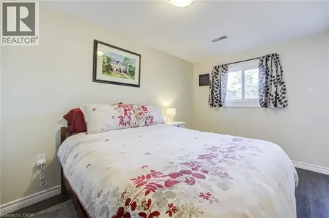 2348 Malcolm Crescent Burlington ON L7P 4H4