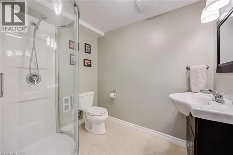 2348 Malcolm Crescent Burlington ON L7P 4H4