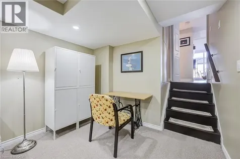2348 Malcolm Crescent Burlington ON L7P 4H4