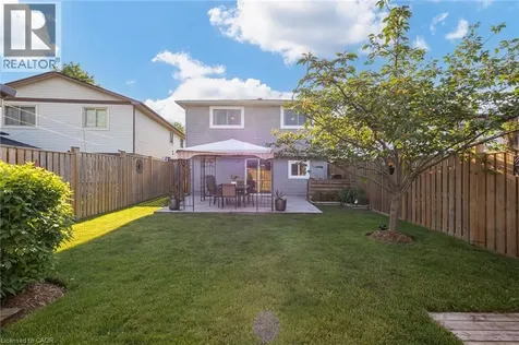 2348 Malcolm Crescent Burlington ON L7P 4H4