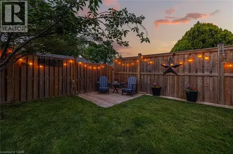 2348 Malcolm Crescent Burlington ON L7P 4H4