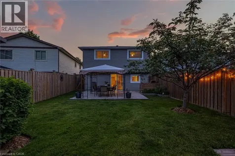 2348 Malcolm Crescent Burlington ON L7P 4H4