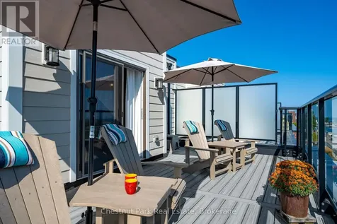31 Emerson Mews Collingwood ON L9Y 2X4