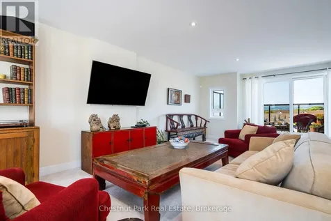 31 Emerson Mews Collingwood ON L9Y 2X4
