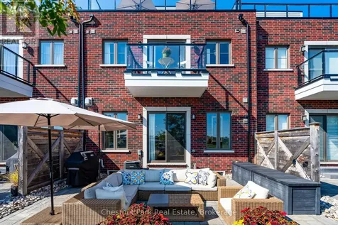 31 Emerson Mews Collingwood ON L9Y 2X4