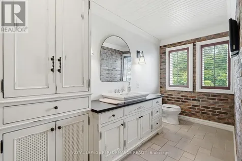 905 Royal Avenue Hawkesbury ON K6A 3J8