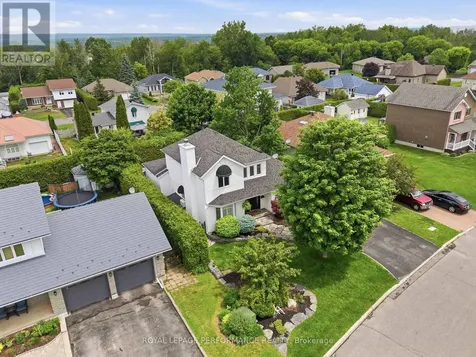 905 Royal Avenue Hawkesbury ON K6A 3J8