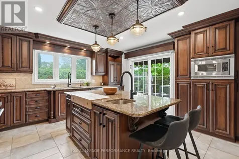 905 Royal Avenue Hawkesbury ON K6A 3J8