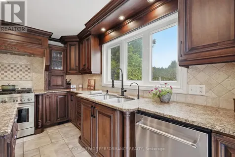 905 Royal Avenue Hawkesbury ON K6A 3J8