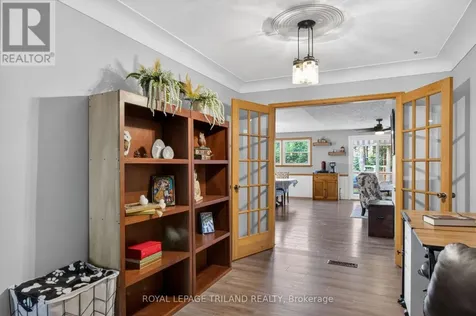 279 Forest Avenue St. Thomas ON N5R 2K5