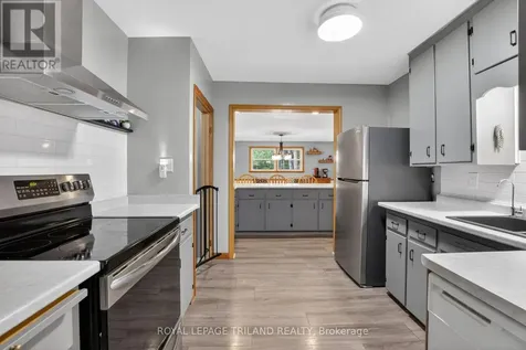 279 Forest Avenue St. Thomas ON N5R 2K5