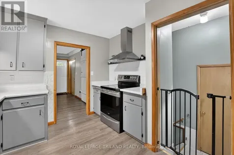 279 Forest Avenue St. Thomas ON N5R 2K5