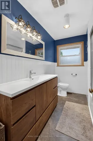 279 Forest Avenue St. Thomas ON N5R 2K5