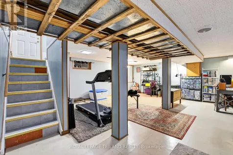 279 Forest Avenue St. Thomas ON N5R 2K5
