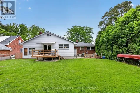 279 Forest Avenue St. Thomas ON N5R 2K5