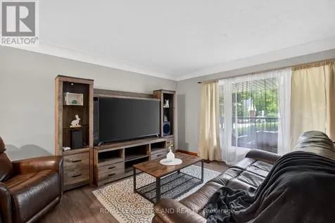279 Forest Avenue St. Thomas ON N5R 2K5
