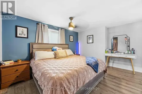 112 Essex Street Sarnia ON N7T 4R7