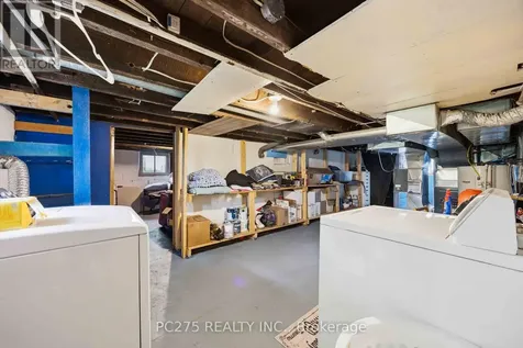 112 Essex Street Sarnia ON N7T 4R7
