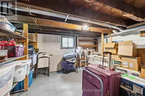 112 Essex Street Sarnia ON N7T 4R7