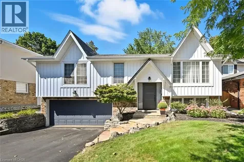 3299 Spruce Avenue Burlington ON L7N 1J5