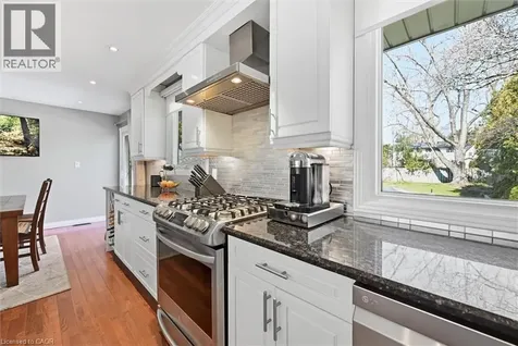 3299 Spruce Avenue Burlington ON L7N 1J5