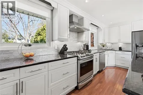 3299 Spruce Avenue Burlington ON L7N 1J5