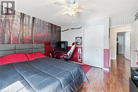 3299 Spruce Avenue Burlington ON L7N 1J5