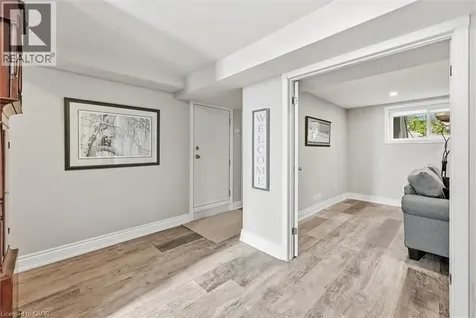 3299 Spruce Avenue Burlington ON L7N 1J5