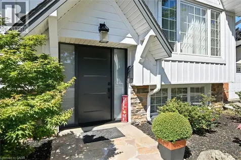3299 Spruce Avenue Burlington ON L7N 1J5