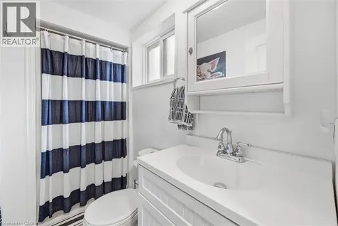 3299 Spruce Avenue Burlington ON L7N 1J5