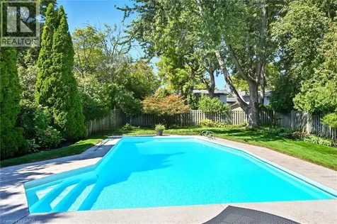3299 Spruce Avenue Burlington ON L7N 1J5