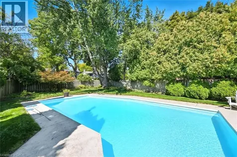 3299 Spruce Avenue Burlington ON L7N 1J5