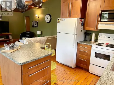 72 59th Street South Wasaga Beach ON L9Z 1V8