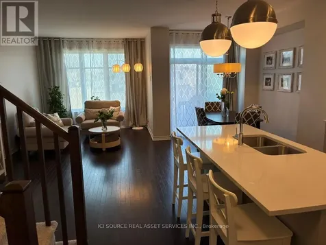 303 Kanashtage Terrace Ottawa ON K4A 5K1