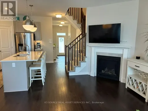 303 Kanashtage Terrace Ottawa ON K4A 5K1