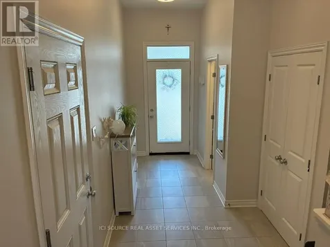 303 Kanashtage Terrace Ottawa ON K4A 5K1