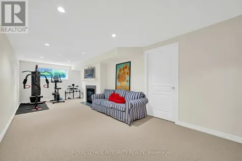 25 Madelon Drive Ottawa ON K2J 5C7