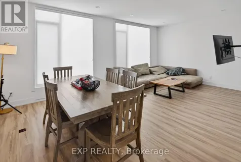 273 Duncairn Avenue Ottawa ON K1Z 7H1