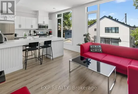 273 Duncairn Avenue Ottawa ON K1Z 7H1
