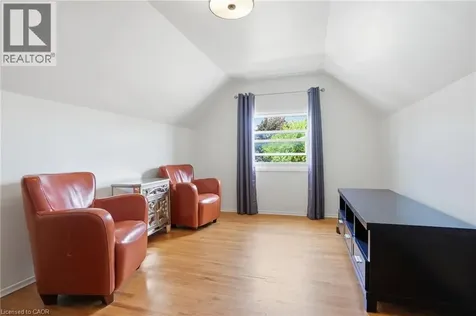1642 King Street East Hamilton ON L8K 1T9