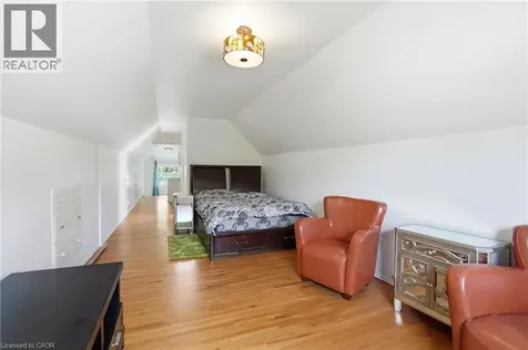 1642 King Street East Hamilton ON L8K 1T9