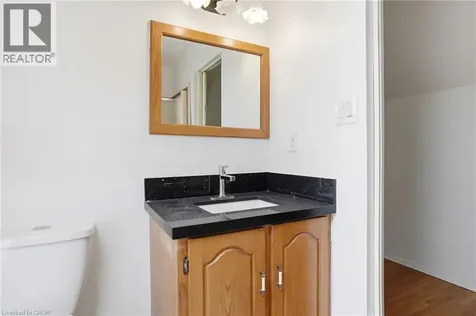 1642 King Street East Hamilton ON L8K 1T9