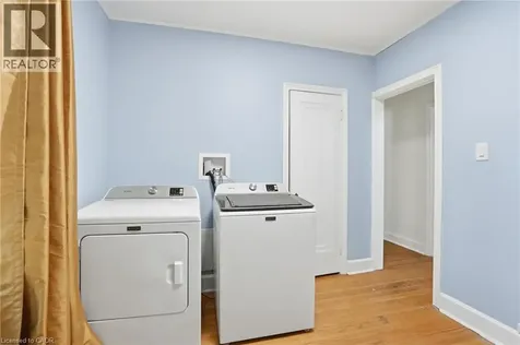 1642 King Street East Hamilton ON L8K 1T9