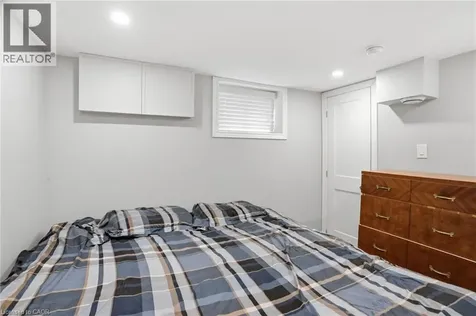 1642 King Street East Hamilton ON L8K 1T9